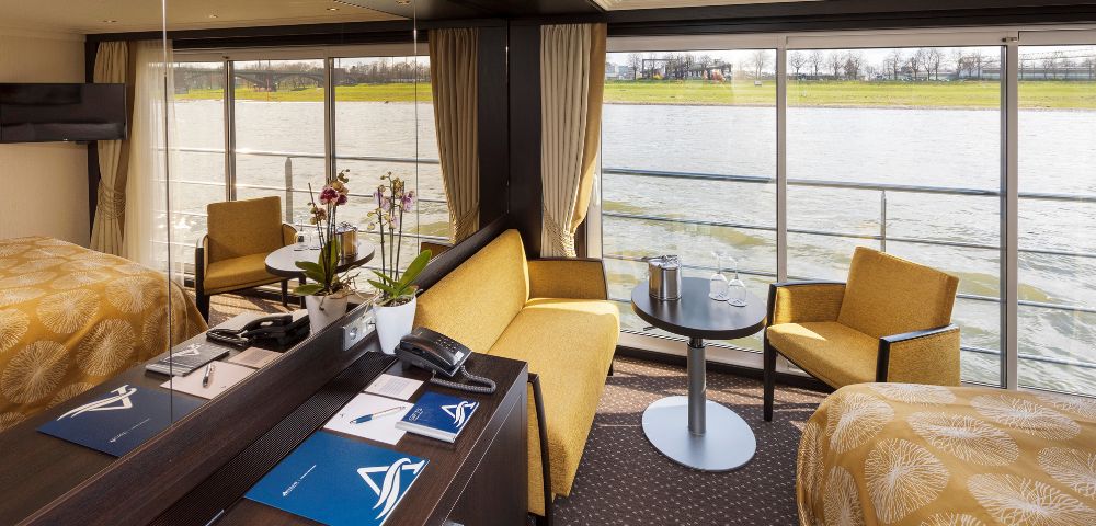 My Cruises x Suzanne Grae Partnership - Gallery Image