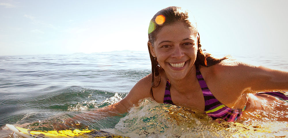 Surfing in Fiji - Gallery Image