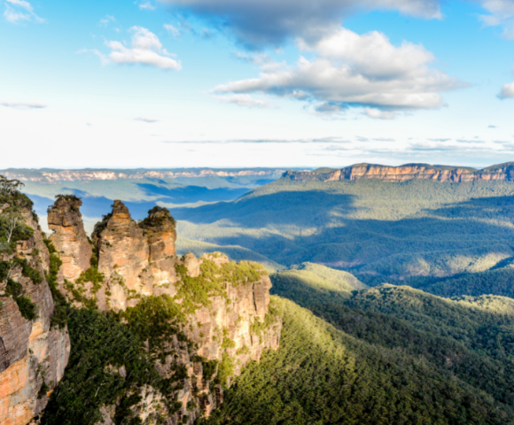 Australia’s Red Heart, Great Barrier Reef & Indonesian Delights - Hero Image