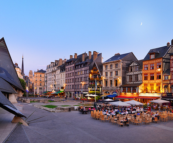 Northern City Break - Gallery Image