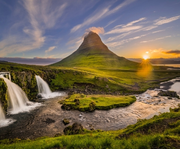 London to the Lands of Fire & Fjords - Gallery Image