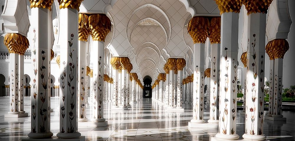 A Luxury Journey of Shimmering Skylines & Desert Sunsets Image 4