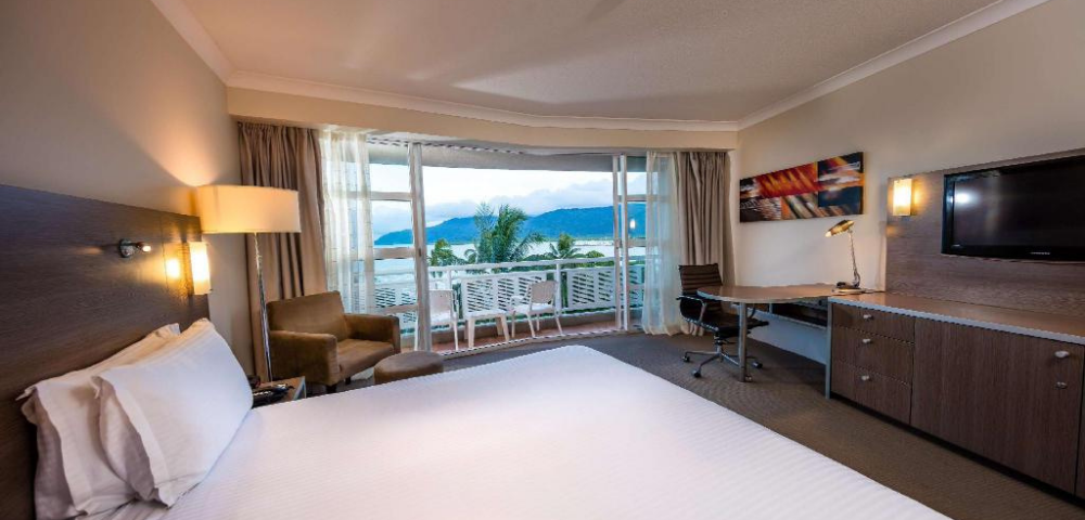 Deluxe Waterview Room Image