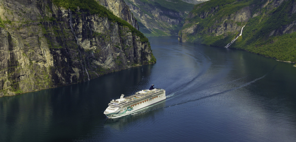 Oceanview Stateroom - Hero Image