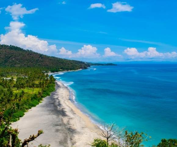 Spectacular Singapore, Lombok, & the Great Barrier Reef - Gallery Image