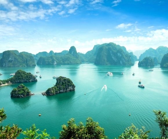 Luxury Vietnam Explorer Hong Kong to Singapore - Hero Image