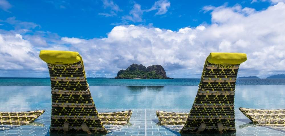 my-fiji-pool-chairs-at-vomo-island-fiji