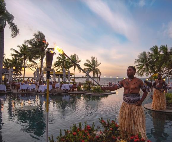 my-fiji-torch-lighting-at-sofitel-fiji-resort-and-spa