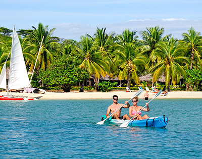 my-fiji-couple-kayaking-at-musket-cove-island-resort-and-marina