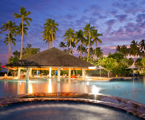 my-fiji-the-pool-at-night-at-the-naviti-resort