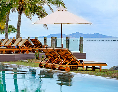 my-fiji-lounge-chairs-by-the-pool-at-sheraton-denarau-villas