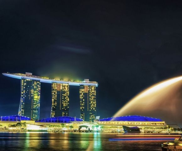 Luxury Singapore Escape & Indonesian Islands Journey Image 4