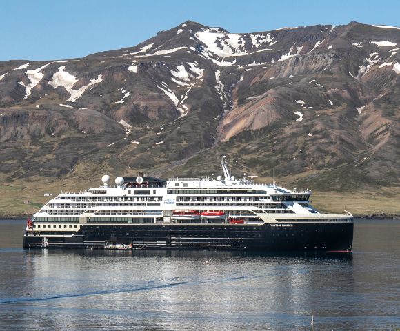 MS Fridtjof Nansen - Hero Image