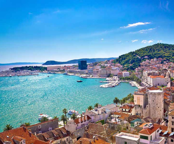 2028 Around Italy with Lake Garda, Venice & Rome Stays - Gallery Image