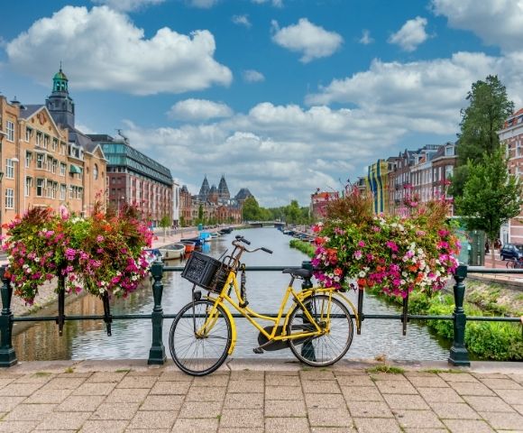 Northern City Break - Gallery Image