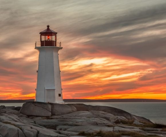 NIAGARA FALLS & CANADA’S GREAT CITIES BY RAIL & SEA - Gallery Image