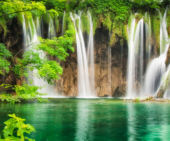 Mediterranean Explorer | Lake Como, Venice & The Greek Islands - Gallery Image