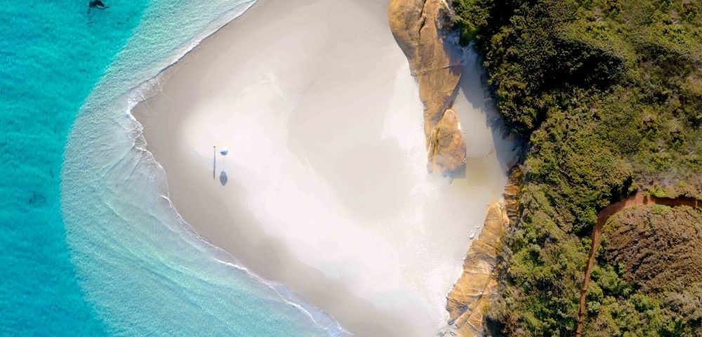 AUSTRALIA-WA-ESPERANCE-AND-THE-GOLDEN-OUTBACK-birds-eye-beach-calm-MY-HOLIDAY