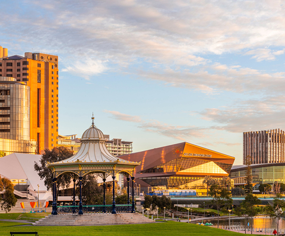 MY-HOLIDAY-Adelaide-city-view-and-park