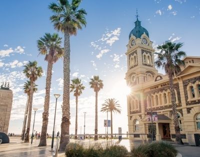 MY-HOLIDAY-ADELAIDE-city-monument