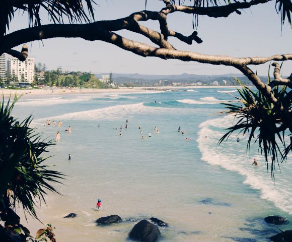 MY-HOLIDAY-Gold-Coast-Through-the-trees-to-Greenmount-beach