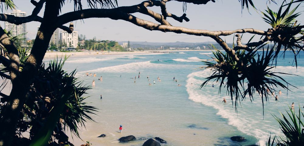 MY-HOLIDAY-Gold-Coast-Through-the-trees-to-Greenmount-beach