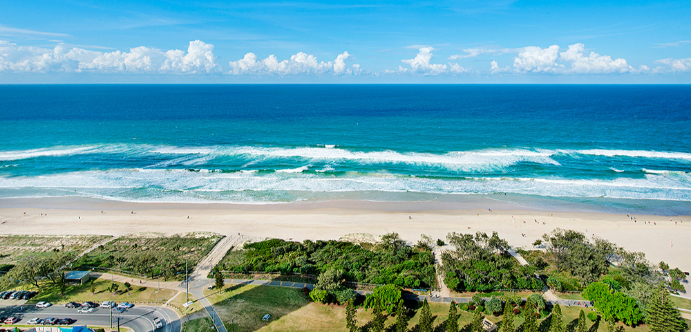MY-HOLIDAY-ULTIQA-Beach-Haven-on-Broadbeach-view-of-the-beach-from-apartment