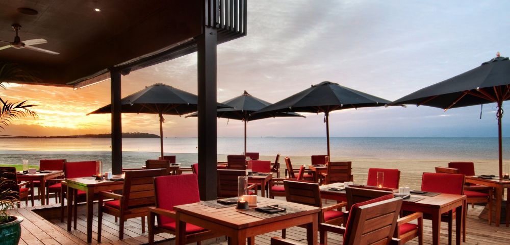MY-HOLIDAY-Maravu-Restaurant-on-the-beach-during-sunset-at-Hilton-Fiji-Beach-Resort-and-Spa