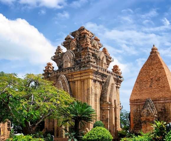 Discover Southeast Asia: Rivers, Temples & Islands - Gallery Image