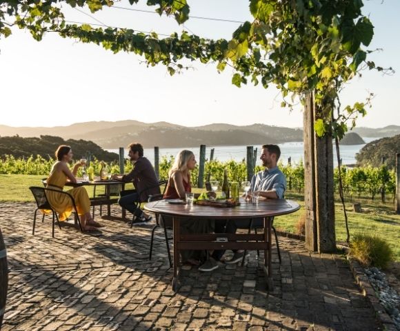 Unrivalled Luxury Auckland to Cairns - Gallery Image