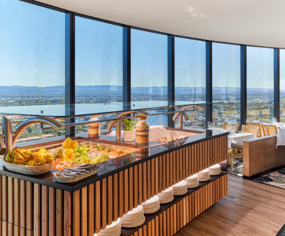Crowne Plaza Surfers Paradise - Gallery Image