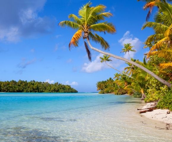 Easter Island, Tahiti, Cook Islands & New Zealand Voyage | Chile to Sydney Image 3