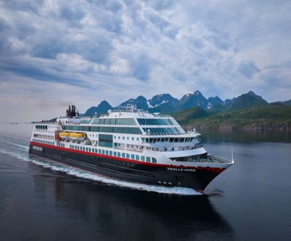 MS Trollfjord - Hero Image