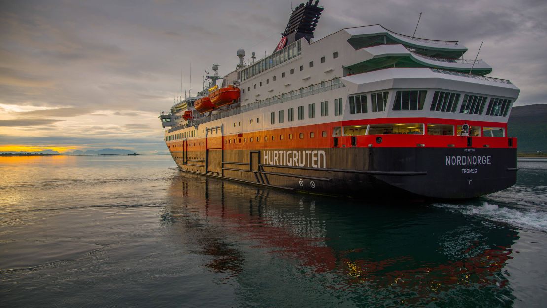 MS Trollfjord - Hero Image