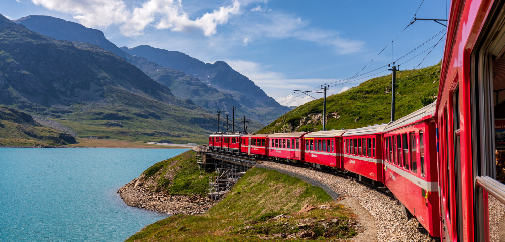 15 Day Switzerland & Italy: Panoramic Trains, Alpine Vistas & Lakeside Bliss Image 6