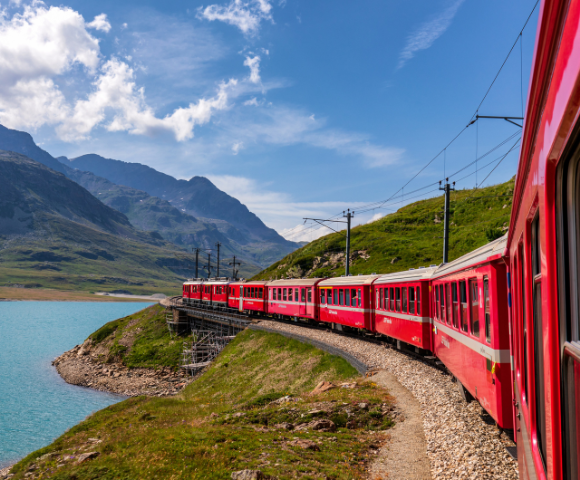 15 Day Switzerland & Italy: Panoramic Trains, Alpine Vistas & Lakeside Bliss Image 6