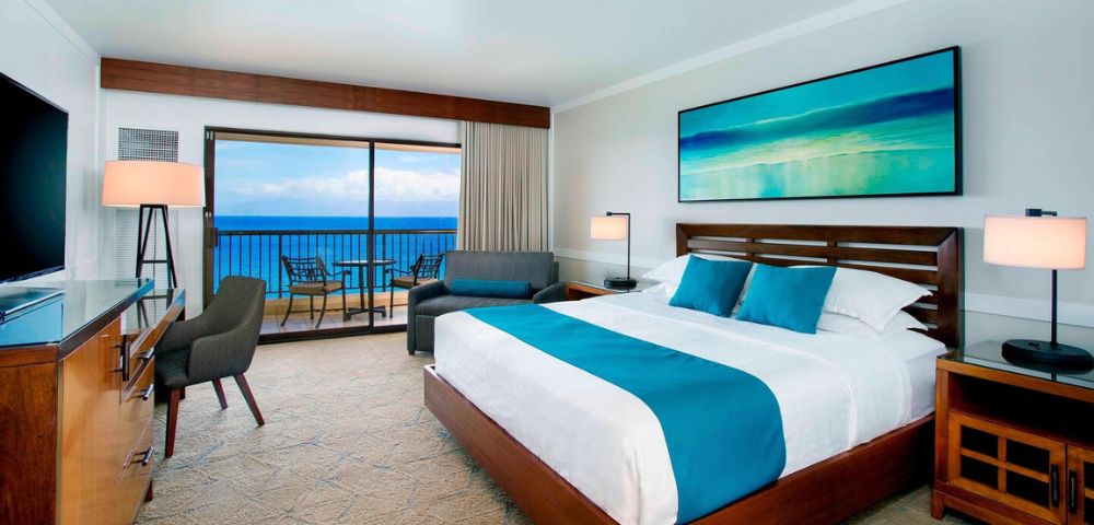 Moana Oceanfront King Image