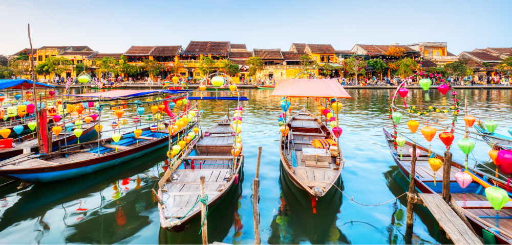 12 Day Christmas in Vietnam Tour Main Image