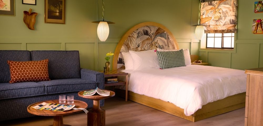 Pool House Suite - Hero Image