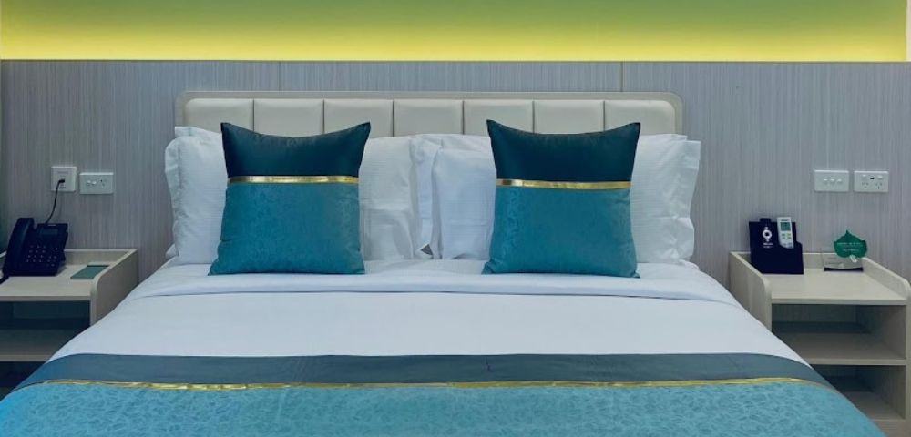 Garden King Room - Hero Image