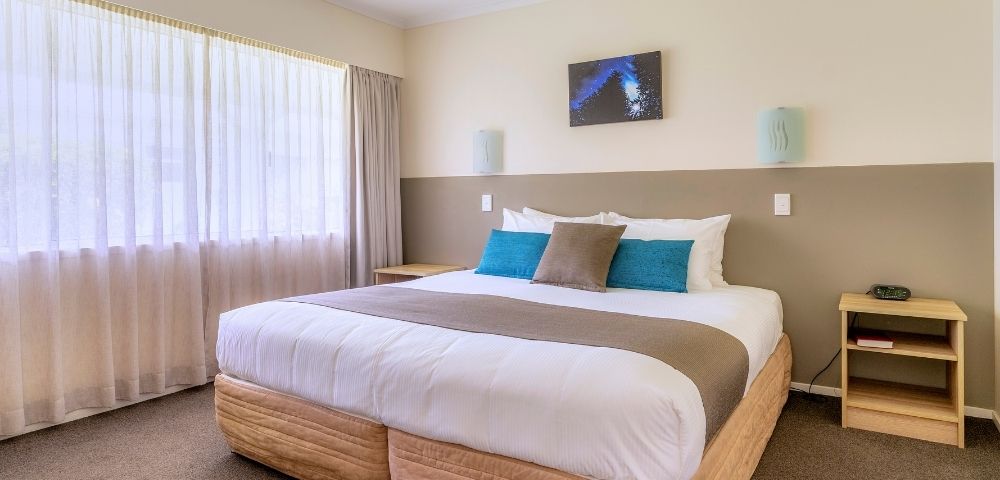 Deluxe One Bedroom Apartment - Hero Image