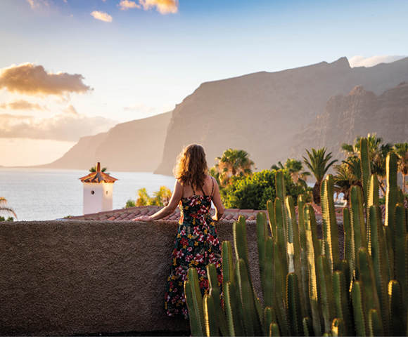 Lanzarote Sculpted Shores  & Sunlit Plazas - Gallery Image