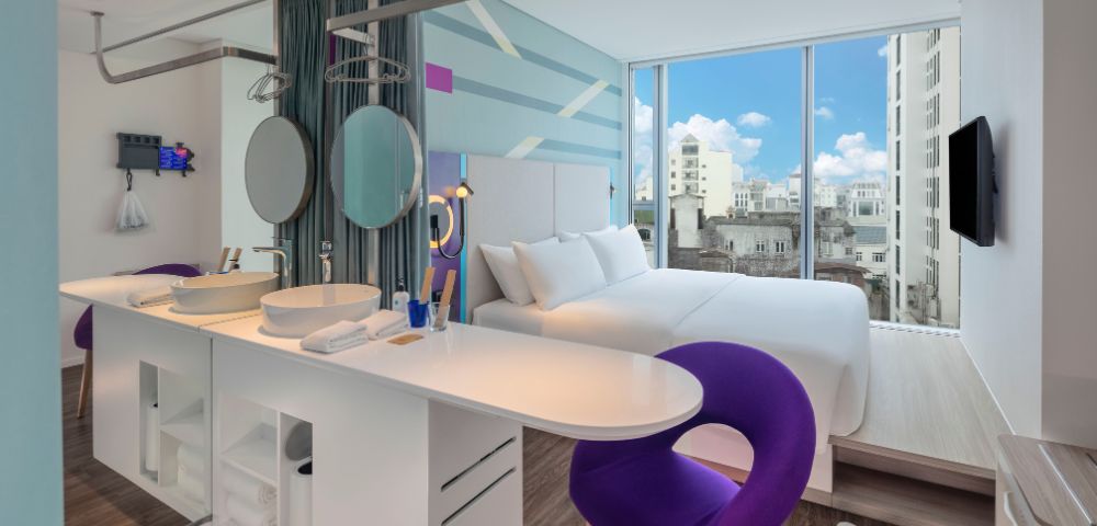 King Bed Room - Hero Image