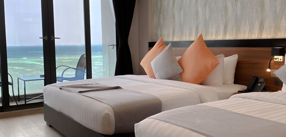 Deluxe Sea View Room Image