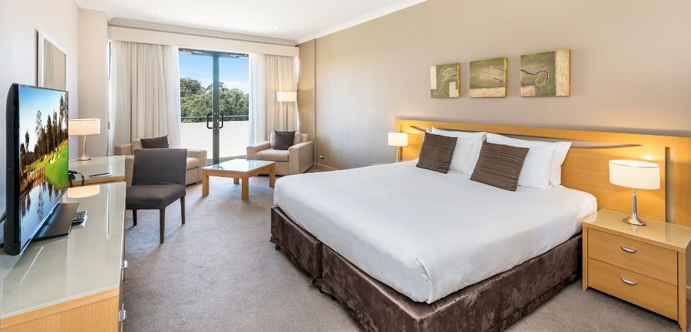 Deluxe Golf View Room Image