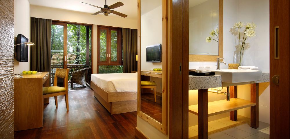 Rainforest Chalet Image