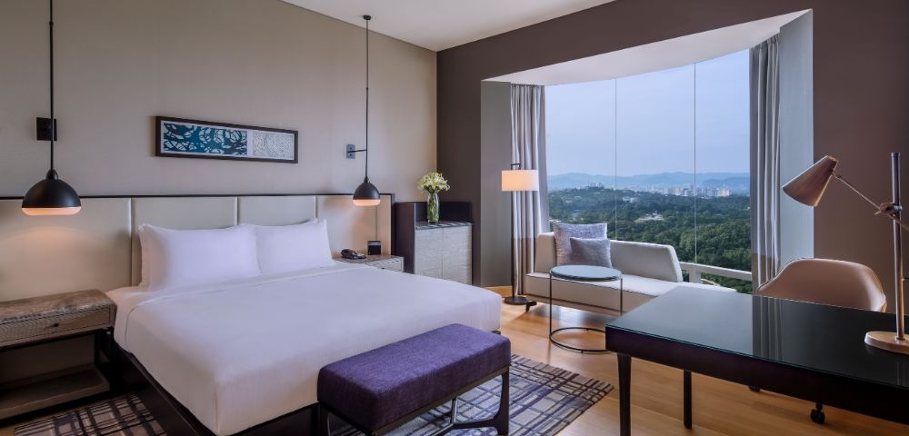 Executive King Room - Hero Image