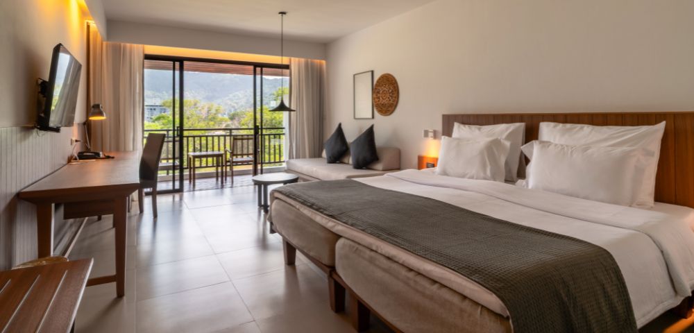 Grand Deluxe (Grand Wing) - Hero Image