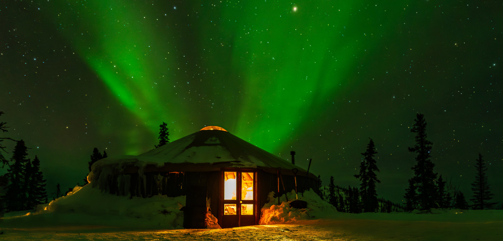 10 Day Chasing Canada’s Northern Lights Tour Main Image