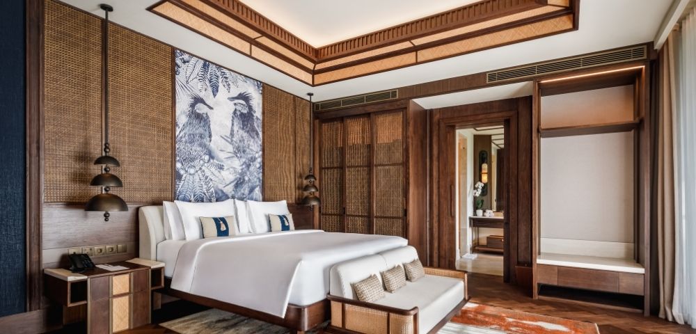 Corner Tropical Suite Image